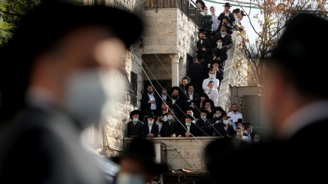Orthodox Jews are more likely to follow rabbis than others