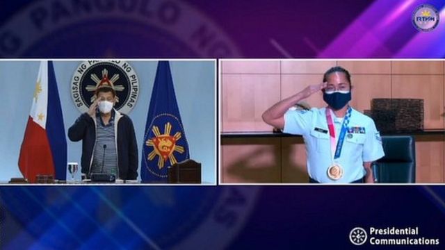President Duterte on a courtesy video call with Hidilyn Diaz after the Tokyo 2020 Olympics.
