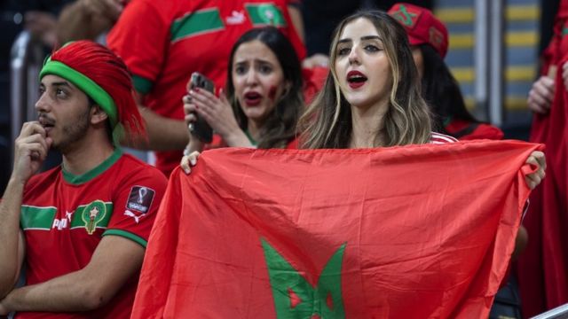 A picture of Moroccan cheerleaders