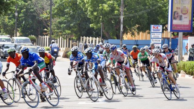 es pays comme le Mali, le Niger, le Togo et la RDC, ont eu du mal à suivre le rythme de la course