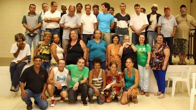 Grupo de filhos de pacientes que foram separados dos pais, pacientes de hanseníase