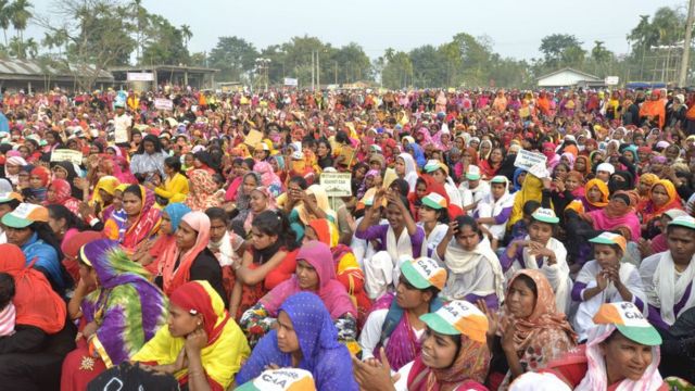নাগরিকত্ব আইনের বিরুদ্ধে আসামের নওগাঁতে মুসলিম নারীদের প্রতিবাদ