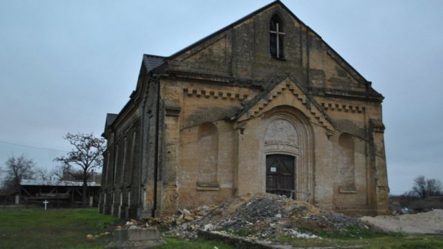 Польський костел у селі Правдине