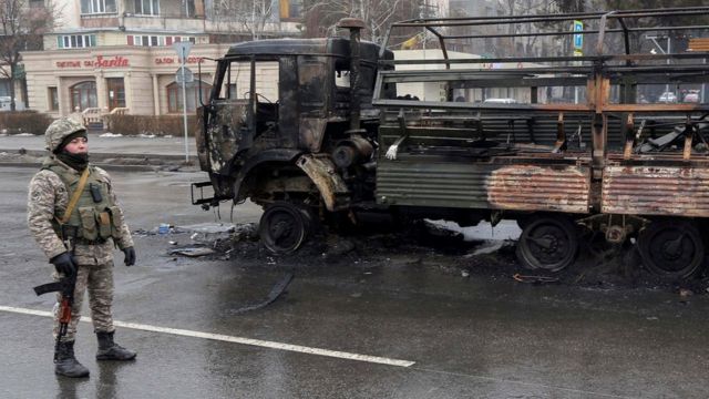 Казахский военный в Алматы