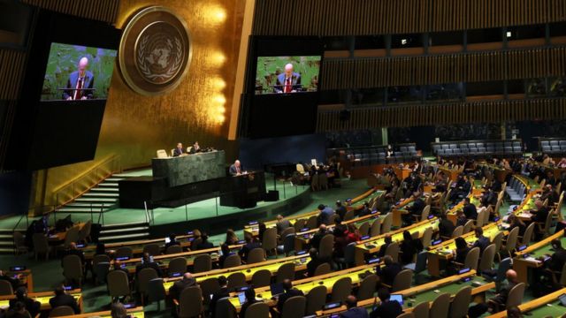 El representante ruso ante la ONU, Vasily Nebenzya, critica la resolución presentada por México y Francia el miércoles.
