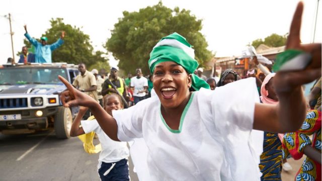 Une militante d'El Hadji Issa Sall, lors d'un rassemblement du PUR dans la ville de Thiès.