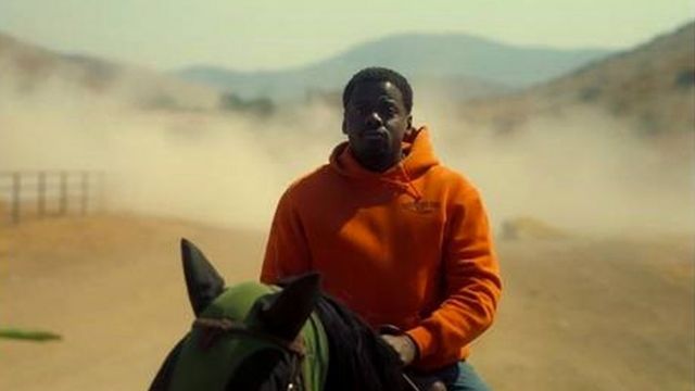 Daniel Kaluuya em trecho do novo filme Não! Não Olhe!