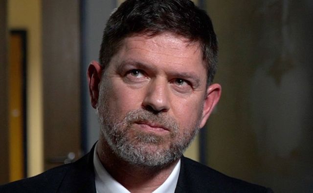 Retrato de Simon Williams