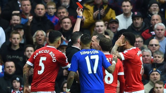 Jugadores de Manchester United y Leciester