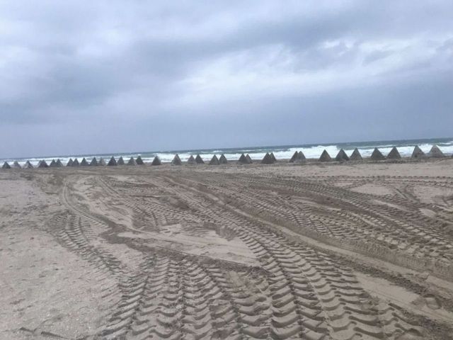 "dragon teeth" on the Crimean beach