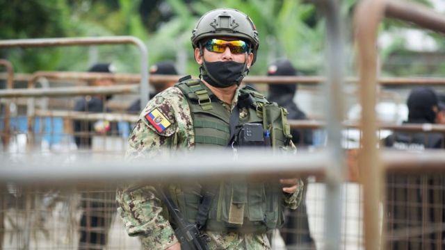 A military policeman outside the Guayaquil jail.