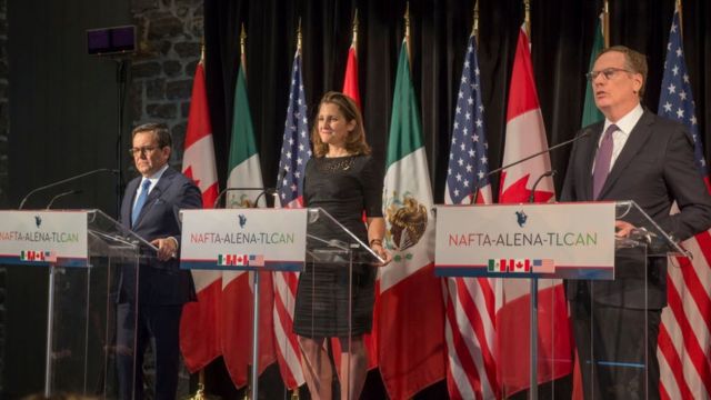 El secretario de Economía de México, Ildefonso Guajardo; la ministra de Asuntos Exteriores de Canadá, Chrystia Freeland, y el representante comercial de Estados Unidos, Robert Lighthizer.