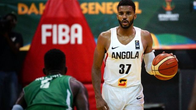 Jacques Conceiçao de l'Angola lors d'un match contre la République Centrafricaine à Dakar