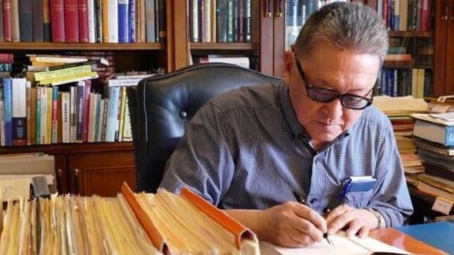 台湾“狂人”李敖离世 文学政治不羁路任后人评点 - BBC News 中文