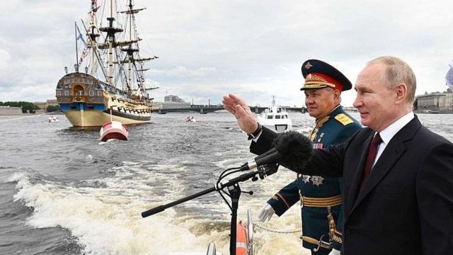 بوتين وشويغو وزير الدفاع