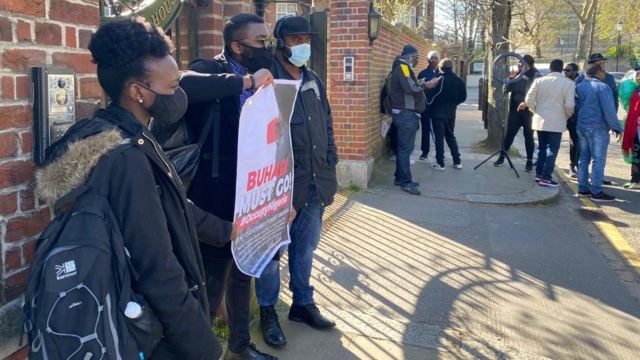 Nigerians dey protest for Abuja House in London