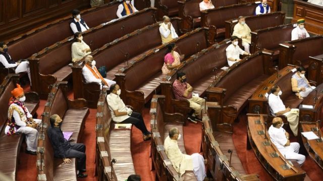 संसद का बजट सत्र: कई परंपराओं से विदाई