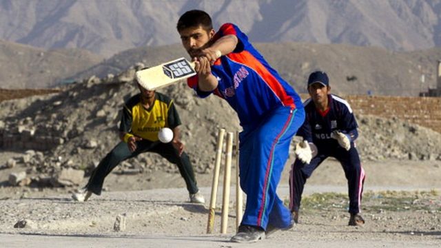 अफगाणिस्तानात क्रिकेटची लोकप्रियता वाढत आहे.
