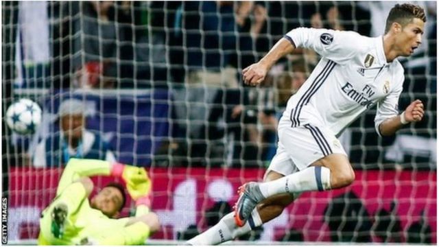 Mshambuliaji wa Ureno Cristiano Ronaldo, 36