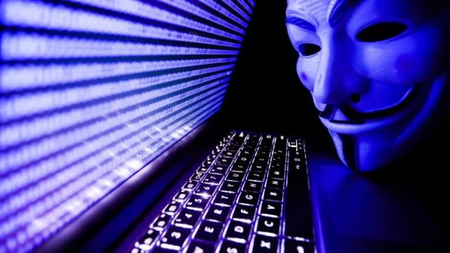 இணைய மோசடிகள்