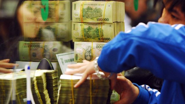 Trao đổi tiền tệ ở Việt Nam