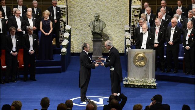 Levitt compartió el Premio Nobel de Química junto a Martin Karplus y Arieh Warshel en 2013.