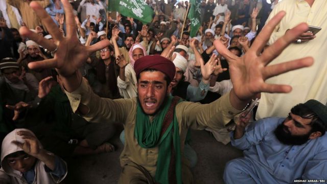 Islamists protest in Peshawar against the Supreme Court decision