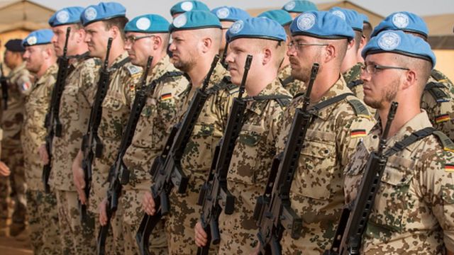 Des soldats de l'armée Allemande dans le camp Castor à Gao (le 2 mai 2016)