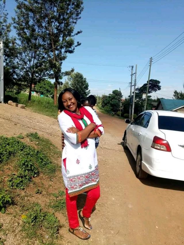 Narumbe anasema kuwa waliendelea na uhusiano wa kimapenzi na mumewe. Alipangishiwa nyumba kwengine na wakaendelea na uhusiano huo