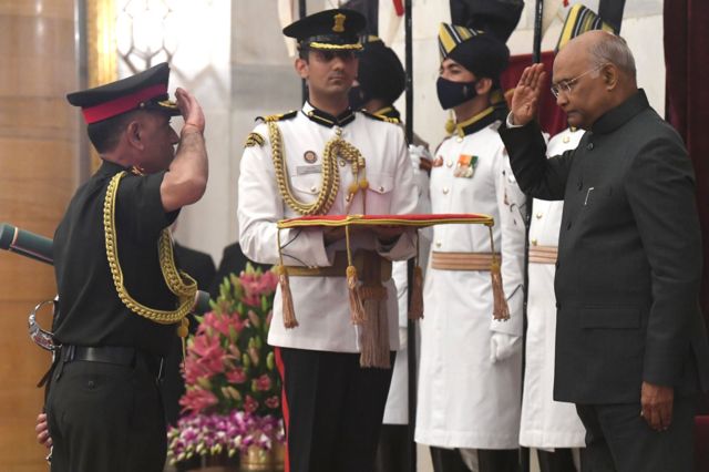सन् २०२१ मा नेपाली सेनाका प्रधानसेनापतिले भारतीय सेनाको मानार्थ महारथीको दर्ज्यानी प्राप्त गरेका थिए
