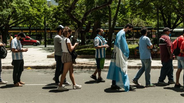 Ustedes fanáticos en camino a estar despiertos