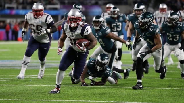 Los Eagles de Filadelfia ganan su primer título en el Super Bowl al  derrotar a los pentacampeones New England Patriots - BBC News Mundo