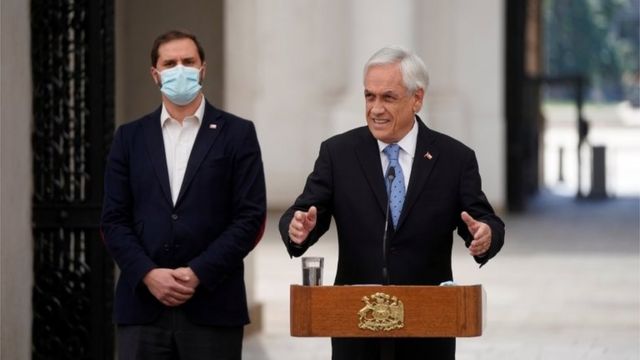 Sebastían Piñera en rueda de prensa