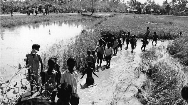 সাইক্লোনের আঘাতে তছনছ হয়ে যায় ভোলা।