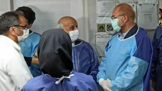 محمدباقر قالیباف یک روز پیش از بخش بیماران بستری شده مبتلا به ویروس کرونا در یکی از بیمارستان های تهران بازدید کرده بود