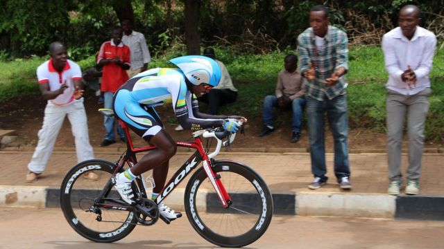 Eyob réalise une bonne opération en grimpant à la seconde place du classement général à 42" du leader, le Rwandais Valens Ndayisenga.