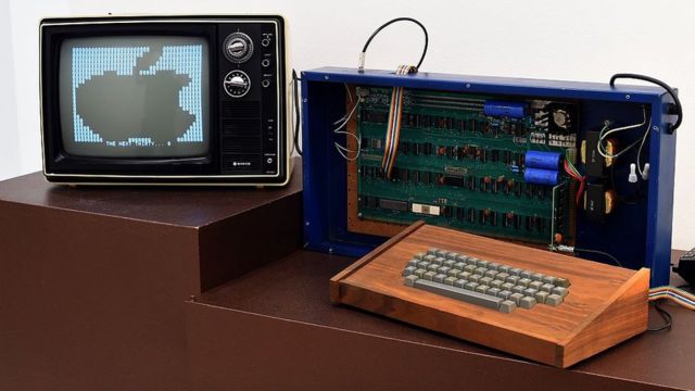 Apple-I: cómo era el primer modelo de computadora fabricado por Apple (que  acaba de venderse por US$375.000) - BBC News Mundo