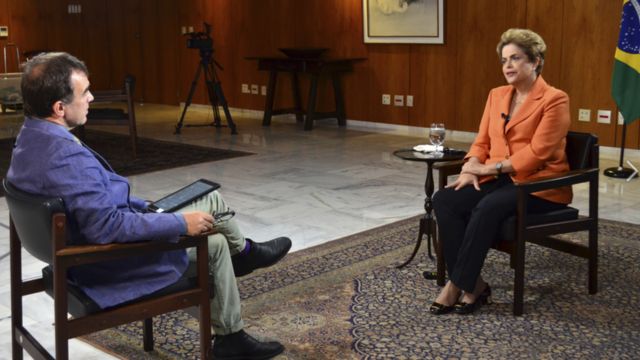 ルセフ大統領はインタビューで現在進む弾劾手続きは「不法」だと非難した