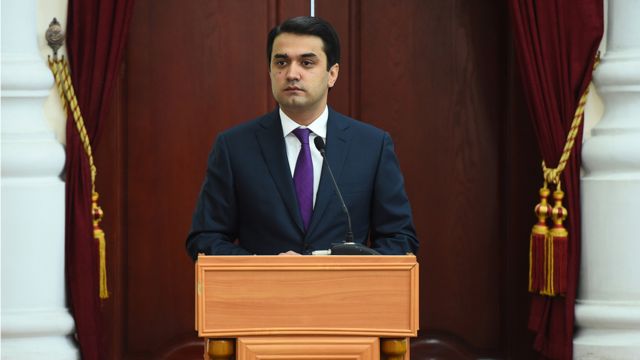 Рустам Эмомали