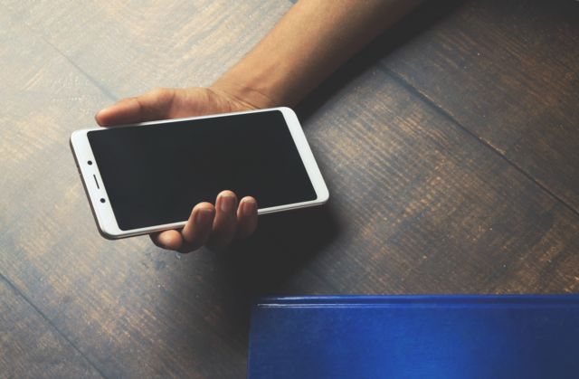 தொடர் அலைப்பேசி பயன்பாடு நமது மூளையில் எவ்வித மாற்றத்தை ஏற்படுத்துகிறது?