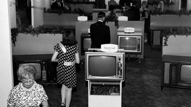 Estande na primeira edição da CES, em 1967
