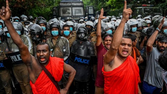 இலங்கை போராட்டம்