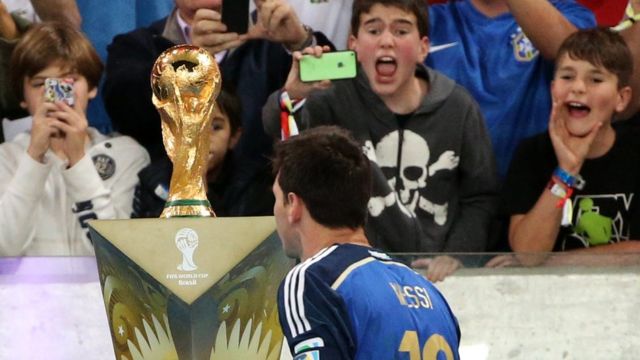 没有世界杯冠军此前一直被认为是梅西不能算作球王的原因。(photo:BBC)