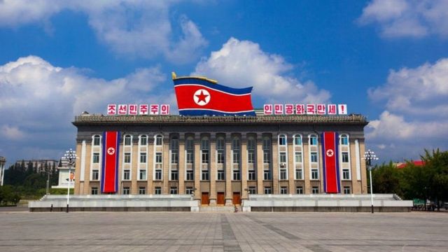 صورة للميدان الرئيسي في العاصمة الكورية الشمالية بيونغ يانغ