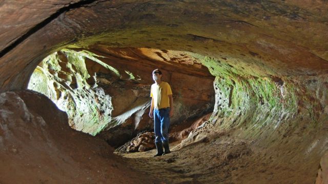 A entrada da paleotoca de Boqueirão do Leão