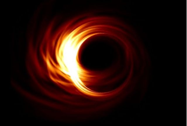 simulação buraco negro