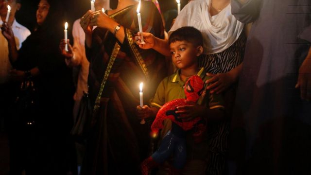 বিশ্লেষকরা মনে করেন, সেনাবাহিনীর ভেতরে নজরদারী জোরদার থাকায় তারা হয়তো বাইরে গিয়ে জঙ্গি তৎপরতার সাথে জড়িত হয়েছে।