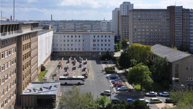 Panoramablick auf die ehemalige Stasi-Zentrale in Berlin.