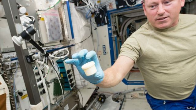 Frasco impreso en la Estación Espacial Internacional
