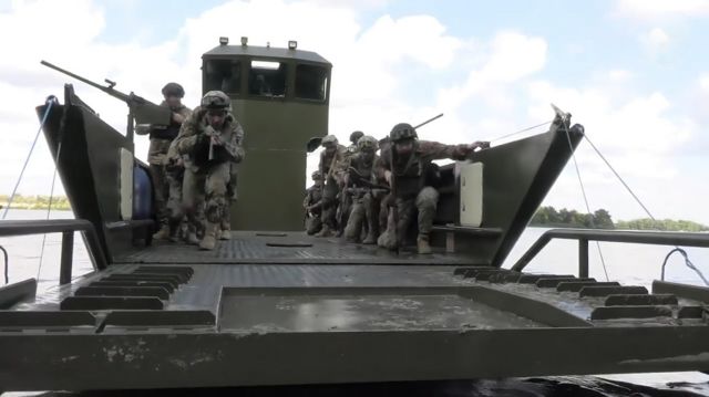 Річковий військовий флот України отримав перші сучасні катери (ФОТО, ВІДЕО) 2 .
